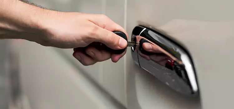 Why Choose Our Auto Locksmith Team in Selma, CA?